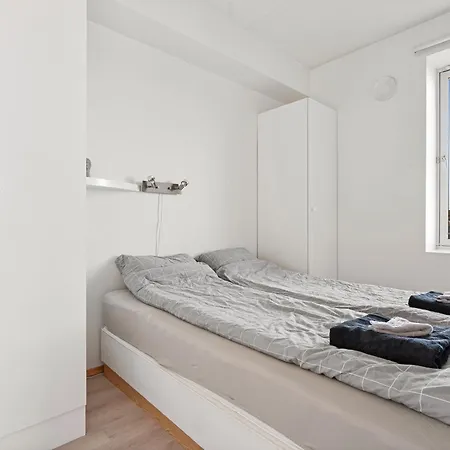 Center - Sea View, Modern, Cozy With Parking. Apartment Tromso