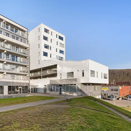 Center - Sea View, Modern, Cozy With Parking. * Tromso